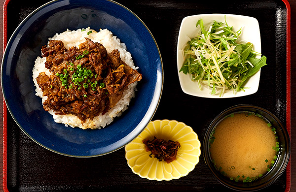 牛すじカレー丼